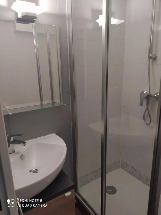 Appartement Charmant studio avec piscine et clim  à Aix-en-Provence France