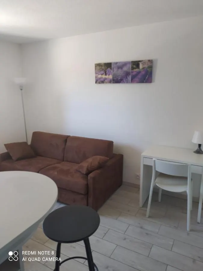 Appartement Charmant studio avec piscine et clim  à Aix-en-Provence France