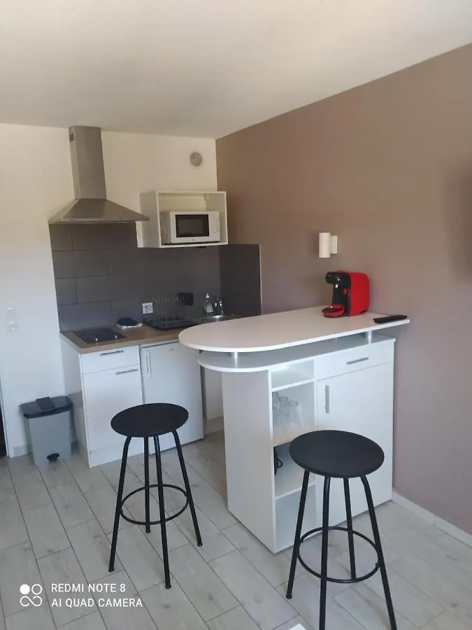 Appartement Charmant studio avec piscine et clim  à Aix-en-Provence 0*,